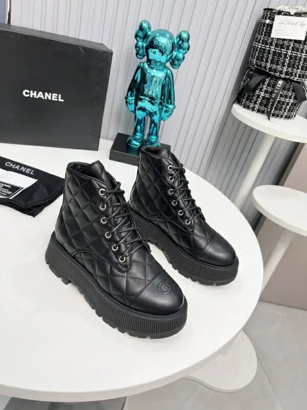 chanel bottes pour femme s_12451161